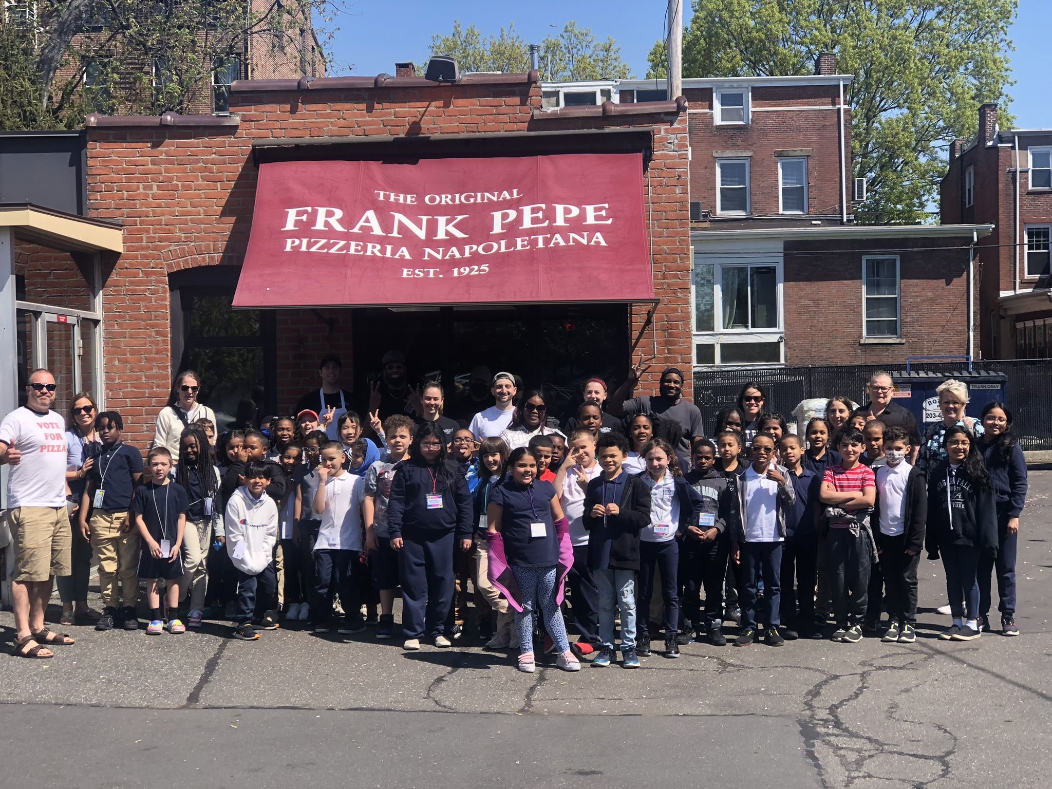 Guests on a Taste of New Haven pizza tour